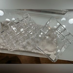 Bundle of 2 makeup organizers!